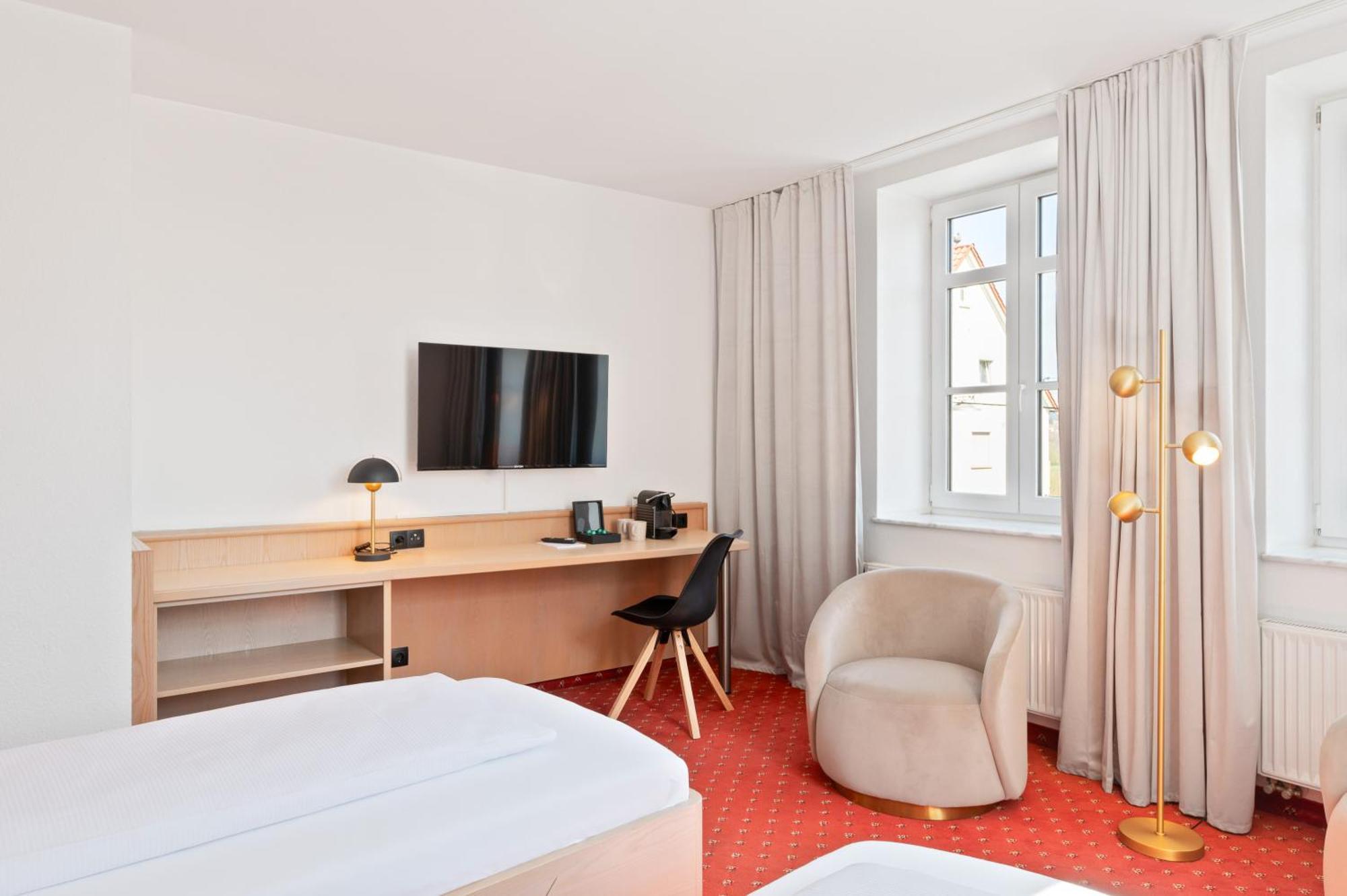 Deluxe Twin Room,1664675025:JPEG